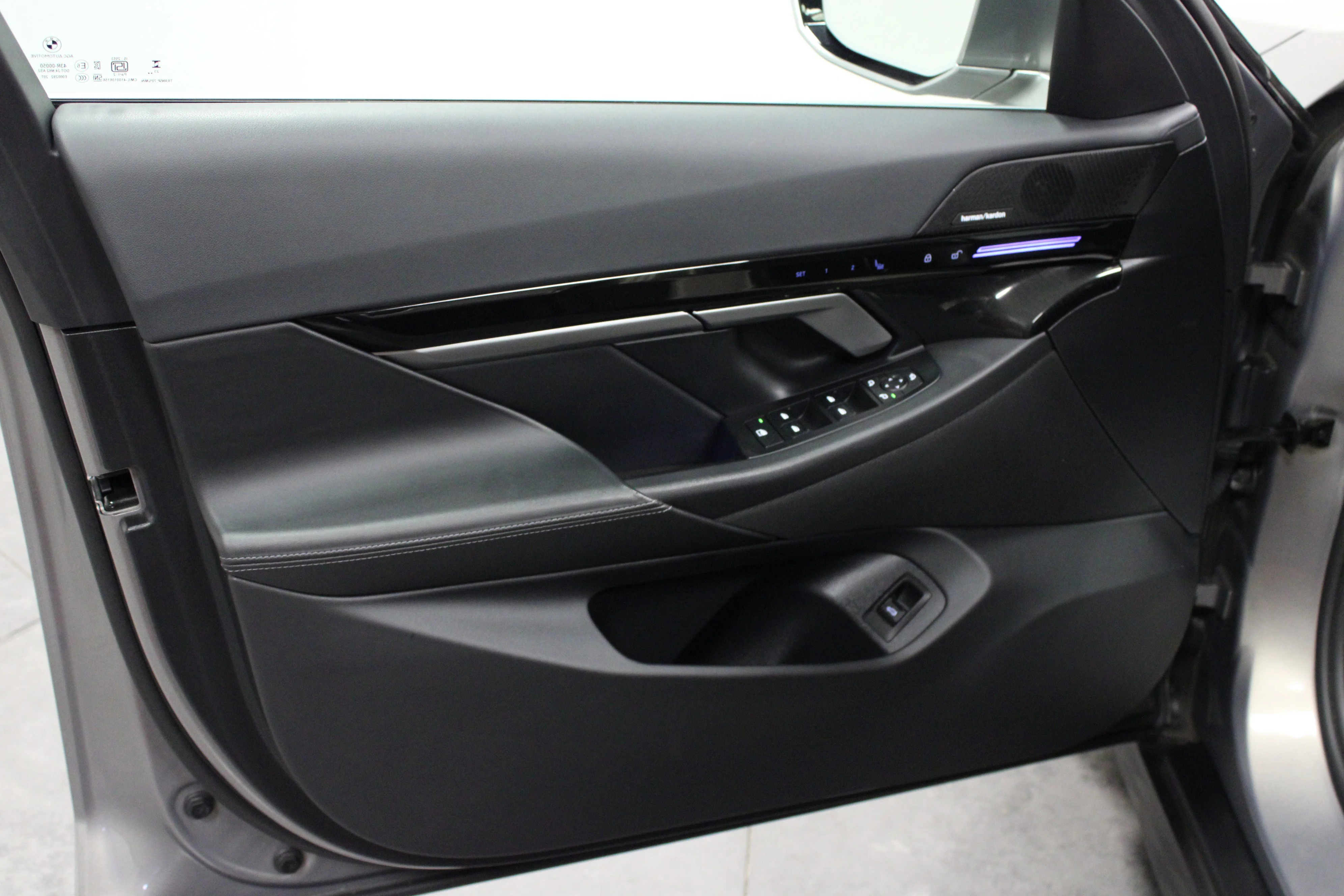 2024 BMW 5 Series 530i - Photo 11