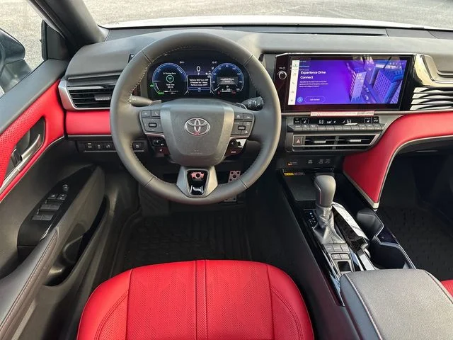New 2026 Wind Chill Pearl with Midnight Black Metallic roof Toyota XSE image 6
