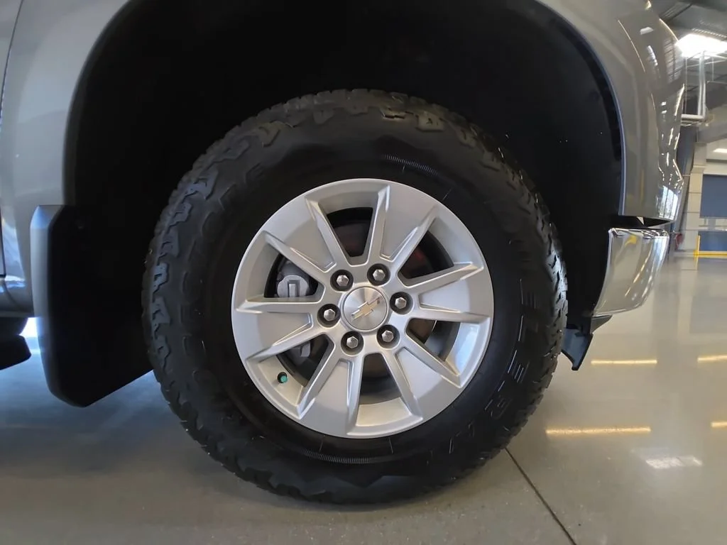 Used 2023 Sterling Gray Metallic Chevrolet LT image 29