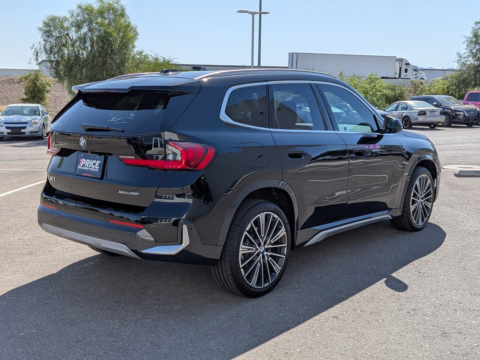 Used 2026 Jet Black BMW xDrive28i image 5