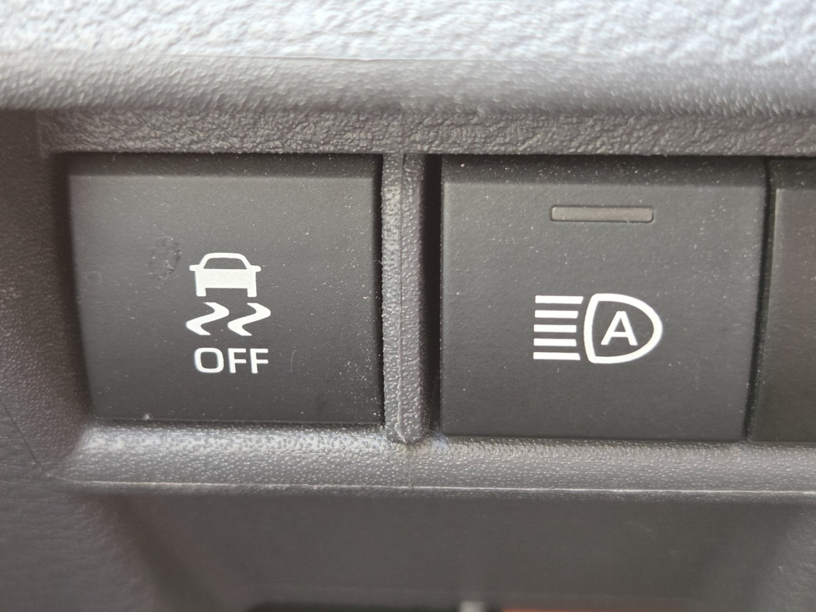 Used 2024 Gray Toyota Hybrid LE image 12