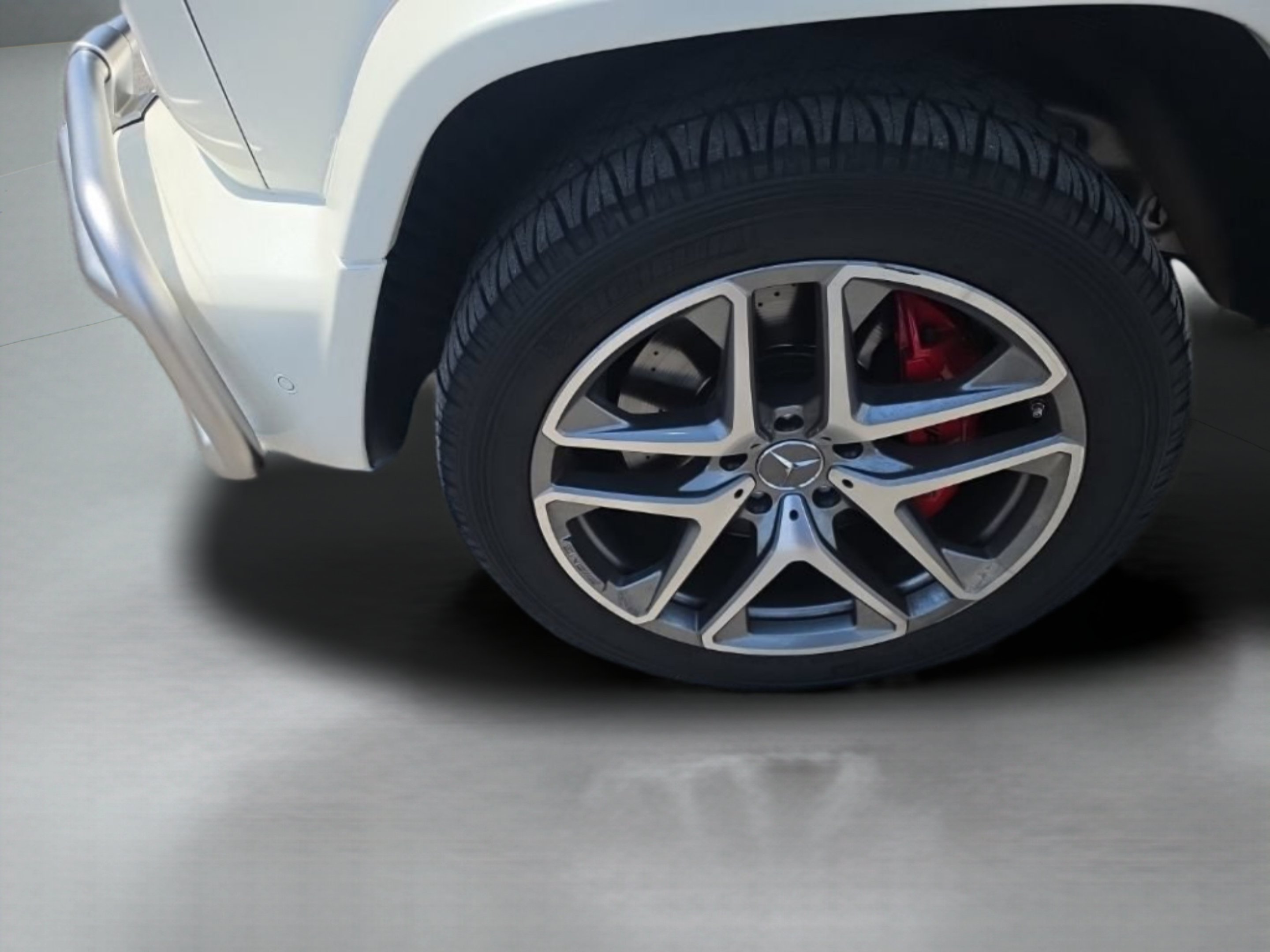 Used 2020 designo Diamond White Metallic Mercedes-Benz G 63 AMG® image 11