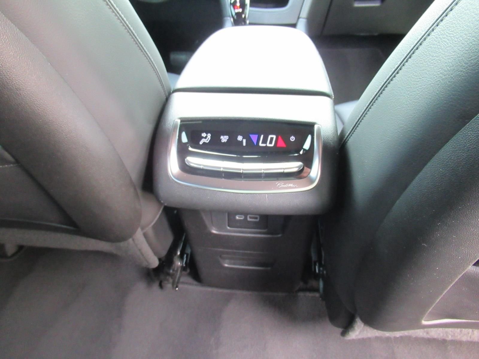 Used 2022 White Cadillac Luxury image 34