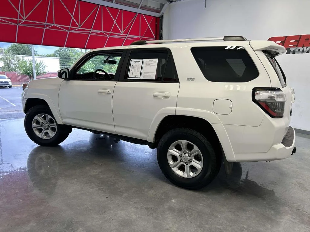 Used 2019 White Toyota SR5 image 6