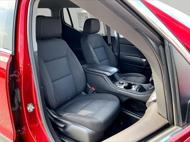 Used 2023 Volcanic Red GMC SLE image 11