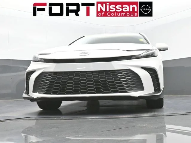 Used 2025  Toyota SE image 33