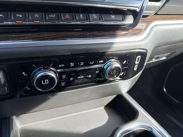 New 2026 Onyx Black GMC Elevation image 26