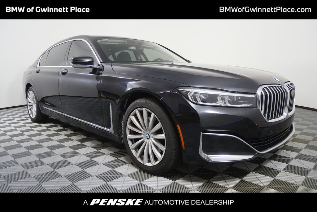 2022 BMW 7 Series 740i's photo