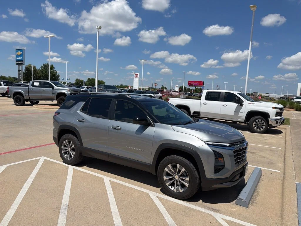 2025 Chevrolet Equinox LT 1.5T's photo