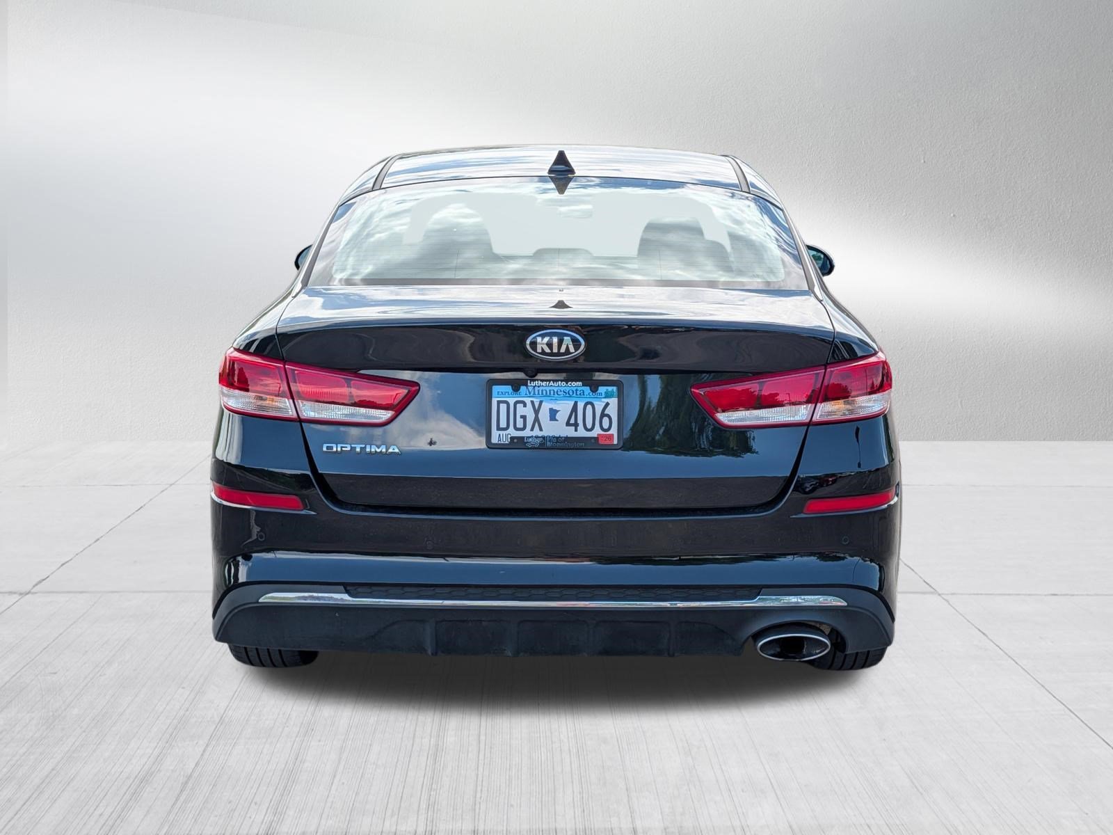 Certified Used 2019 Ebony Black Kia LX image 6