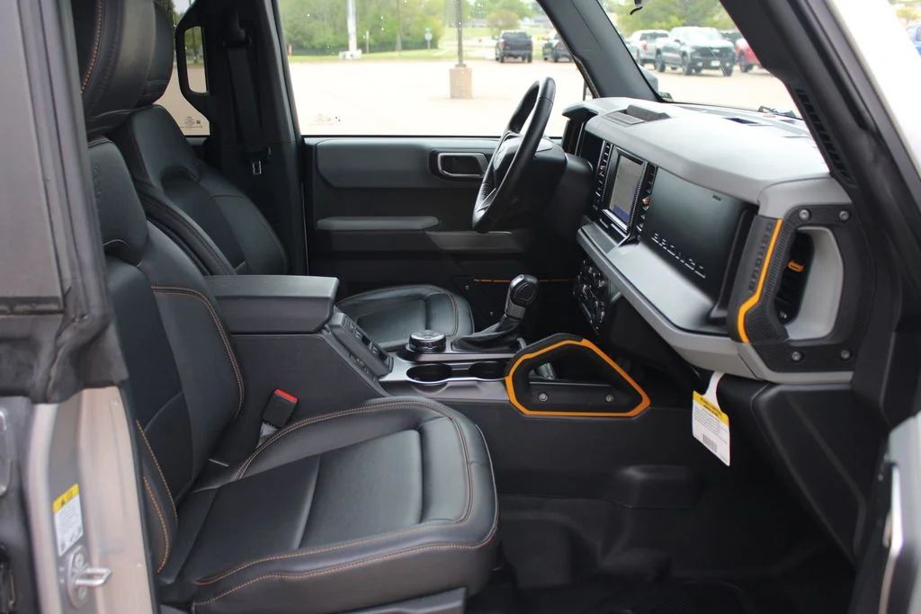 Used 2022 Silver Ford Badlands image 8