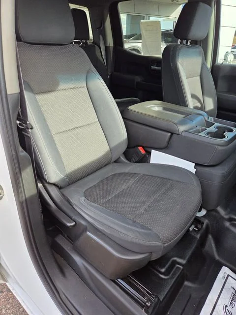 Used 2019 Summit White Chevrolet WT image 10