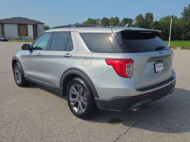 Used 2024 Silver Metallic Ford XLT image 11