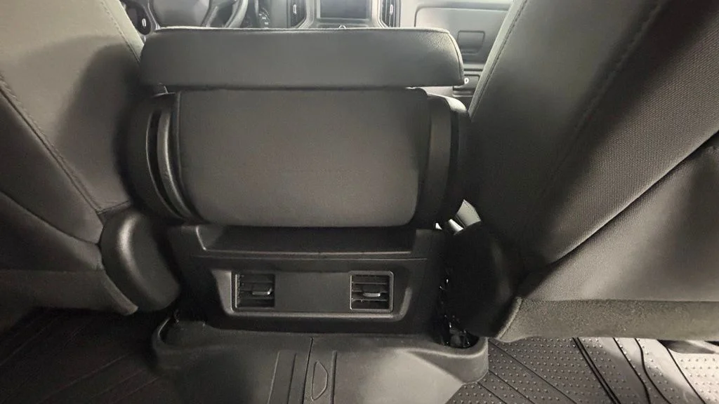 Used 2023 Blue Chevrolet Custom image 25