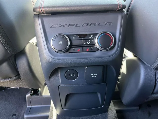 New 2026 Carbonized Gray Metallic Ford ST-Line image 6