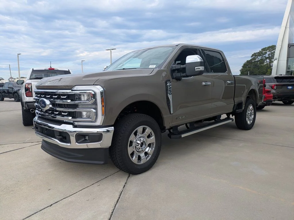 New 2026 Marsh Gray Ford Lariat image 7