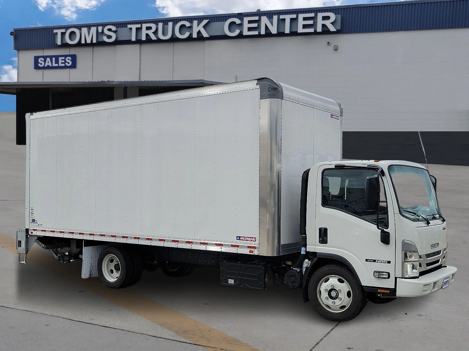 2024 Isuzu NRR's photo