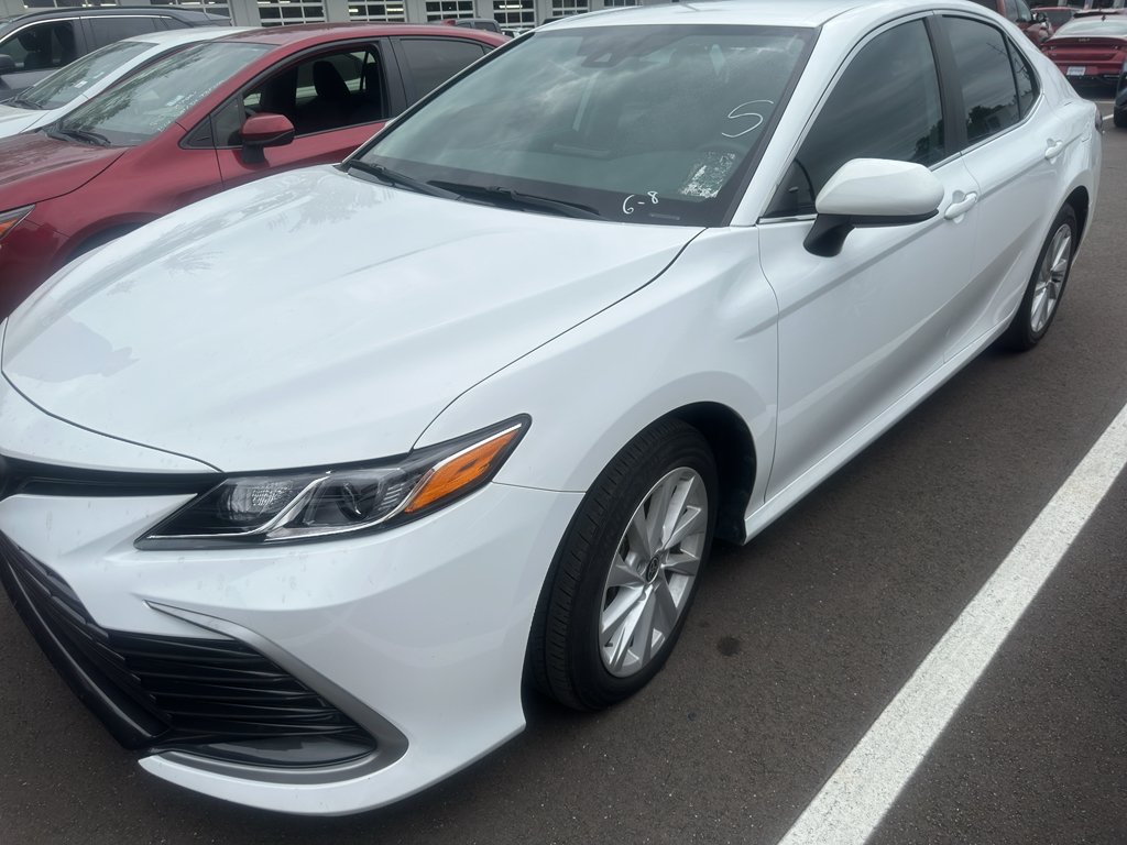 Used 2024 Ice Cap Toyota LE image 14