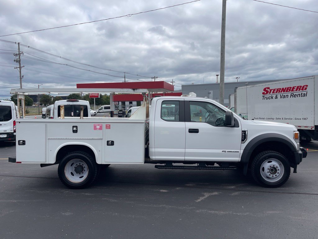 Used 2021 White Ford XL image 23