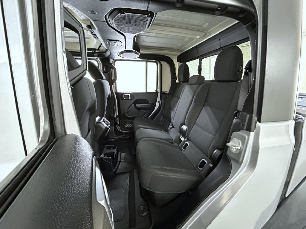 2020 Jeep Gladiator Sport S - Photo 20