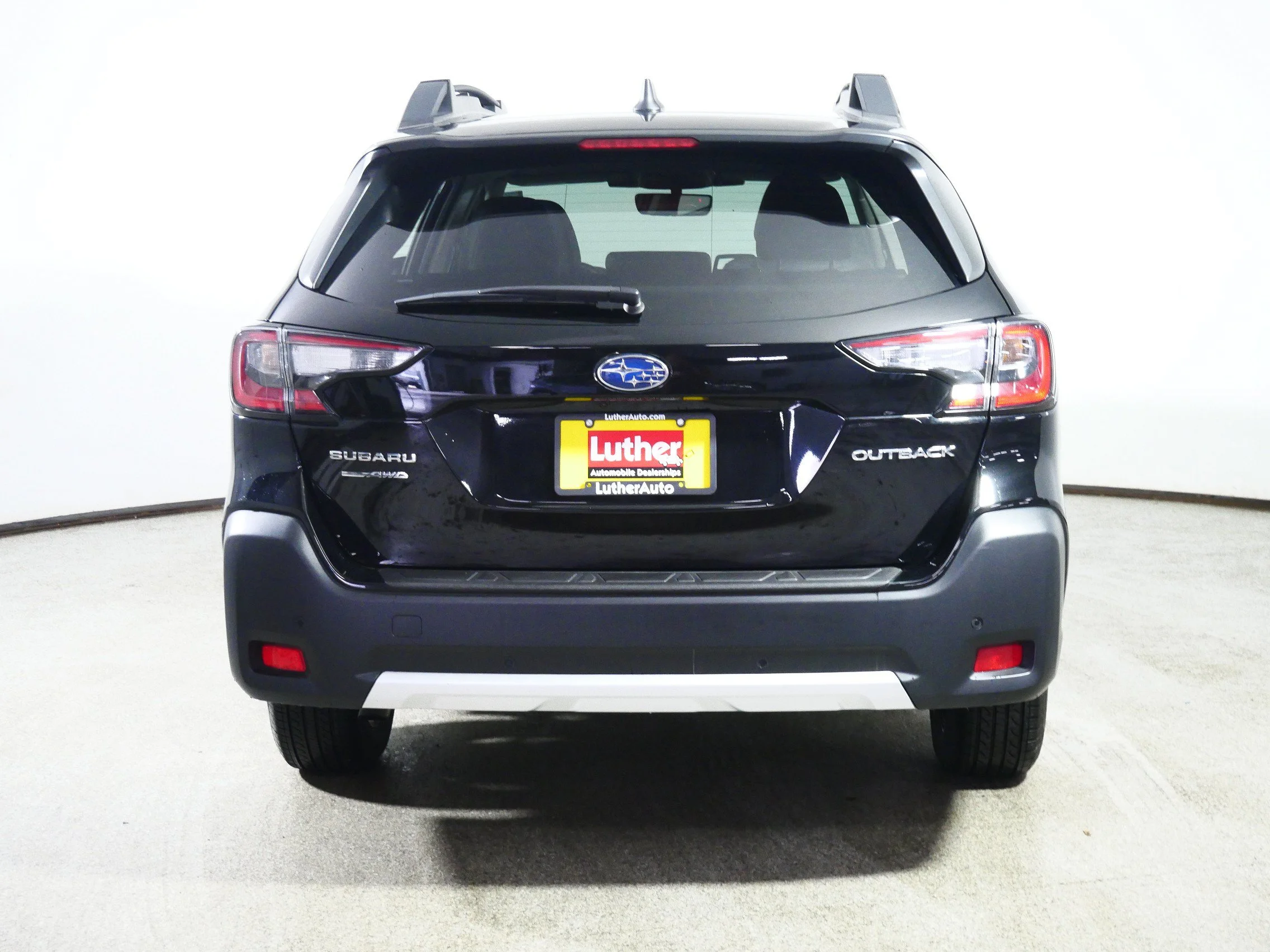 Used 2025 Crystal Black Silica Subaru Limited image 6
