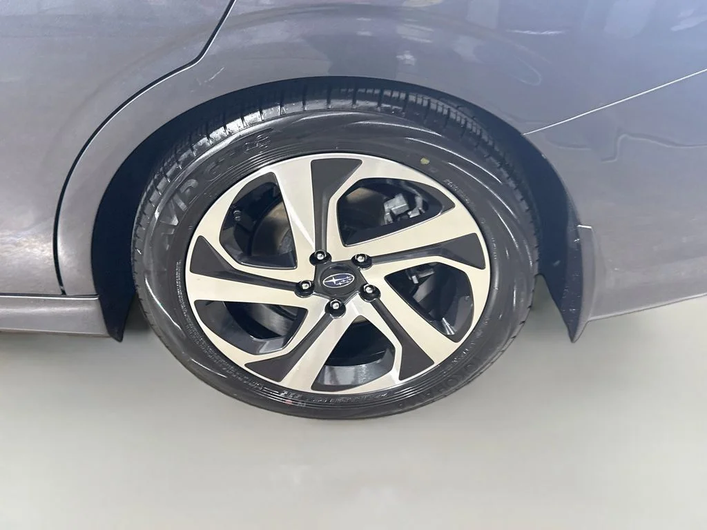 Used 2021 Magnetite Gray Metallic Subaru Limited image 32