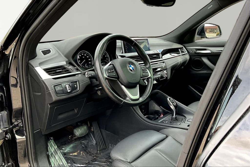 Used 2020 Black BMW sDrive28i image 18
