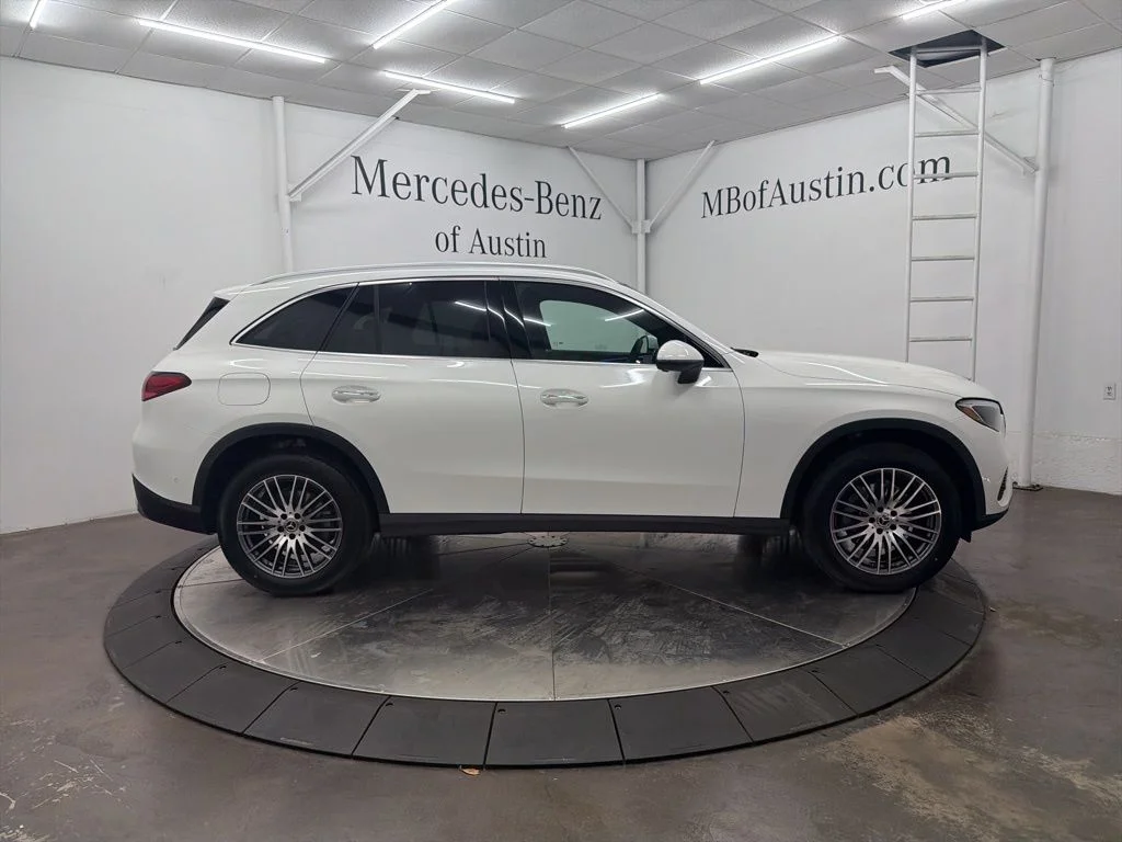 Used 2026 White Mercedes-Benz GLC 300 image 8