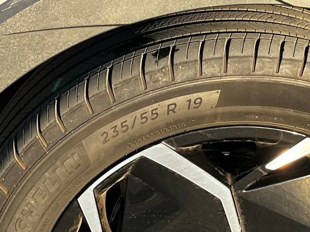 2024 Hyundai Ioniq 5 SEL photo 3