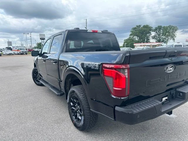 New 2026 Agate Black Metallic Ford XLT image 23