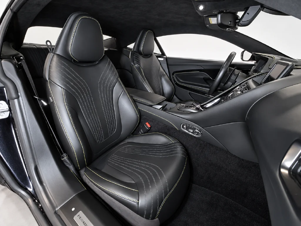 Used 2018 Black Aston Martin Base image 11