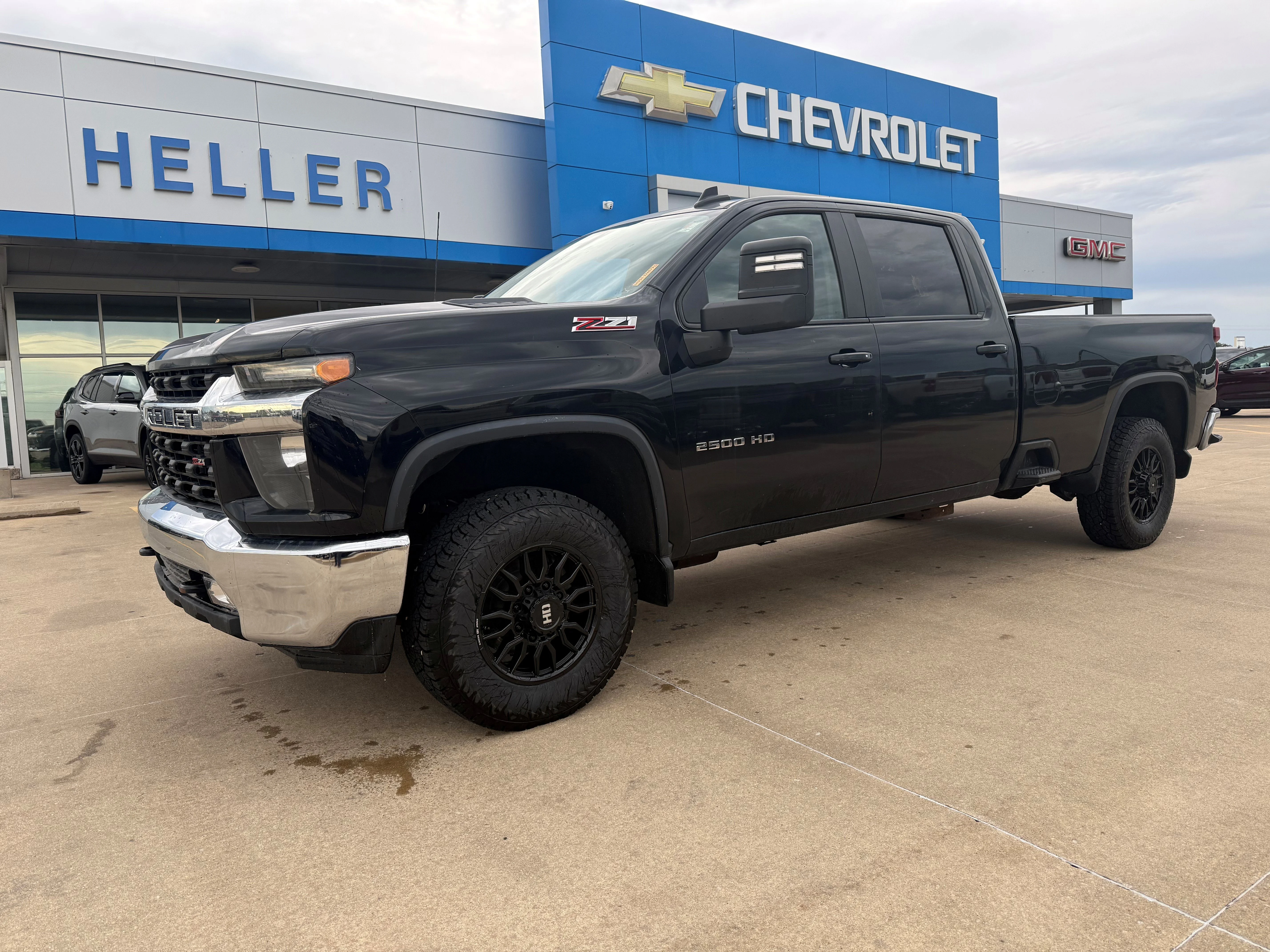 Used 2020 Black Chevrolet LT image 3