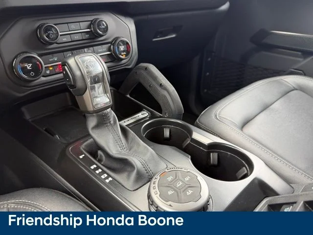 Used 2025 Beige Ford Badlands image 28