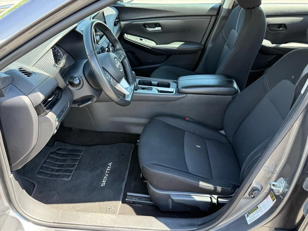 Used 2024 Gray Nissan SV image 16