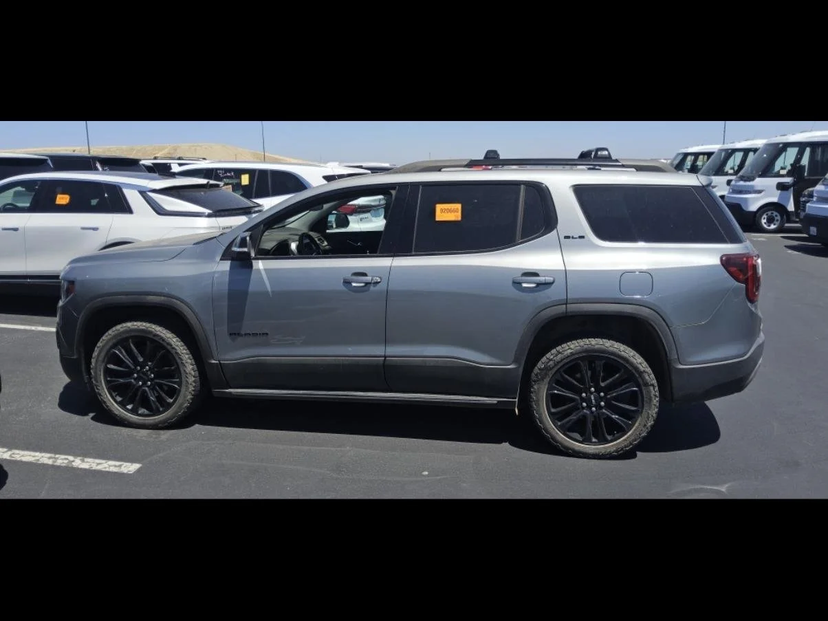 Used 2023 STERLING METALLIC GMC SLE image 8