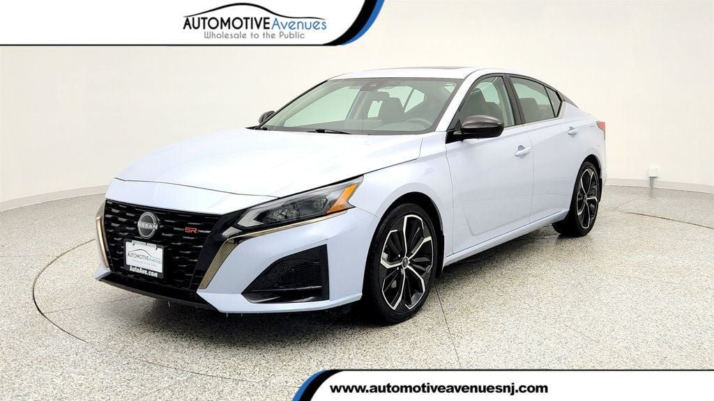 2023 Nissan Altima SR
