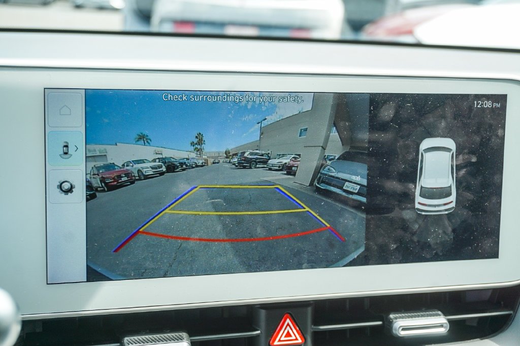 Used 2024 White Hyundai SEL image 24