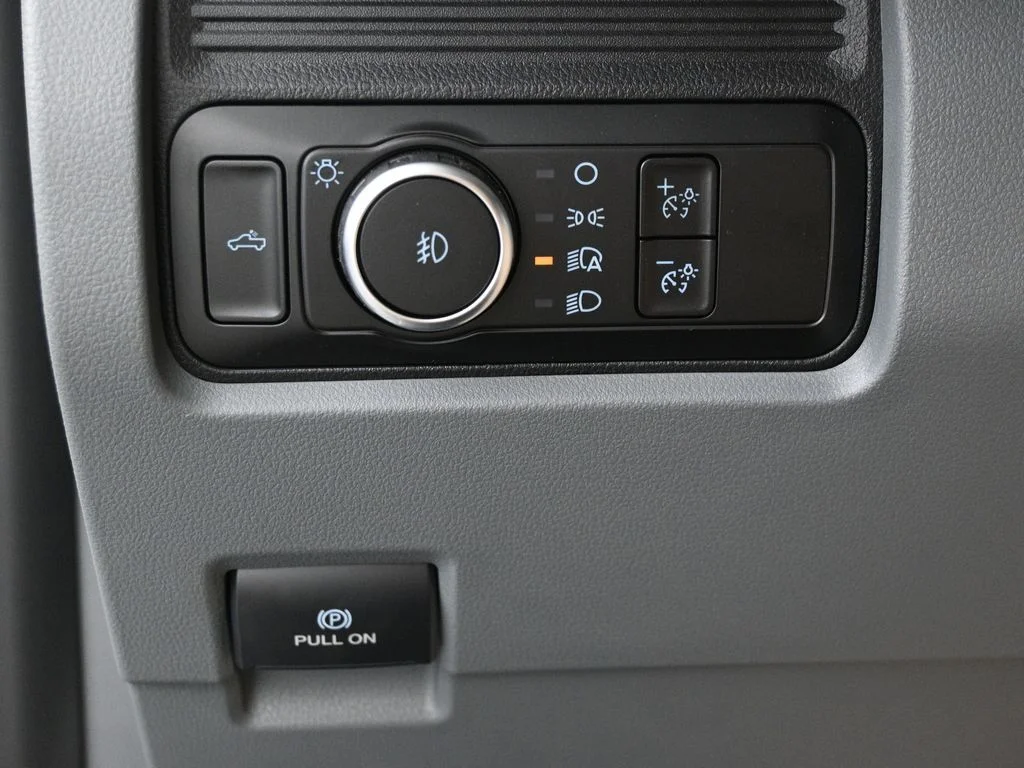 2026 Ford F-350 Super Duty XL - Photo 10
