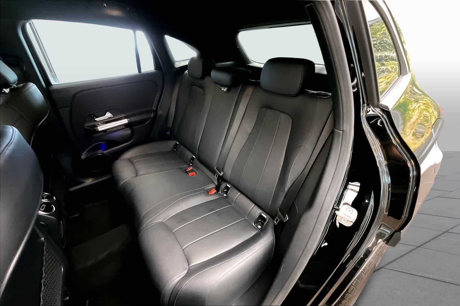 Used 2024 Night Black Mercedes-Benz GLA 250 image 19
