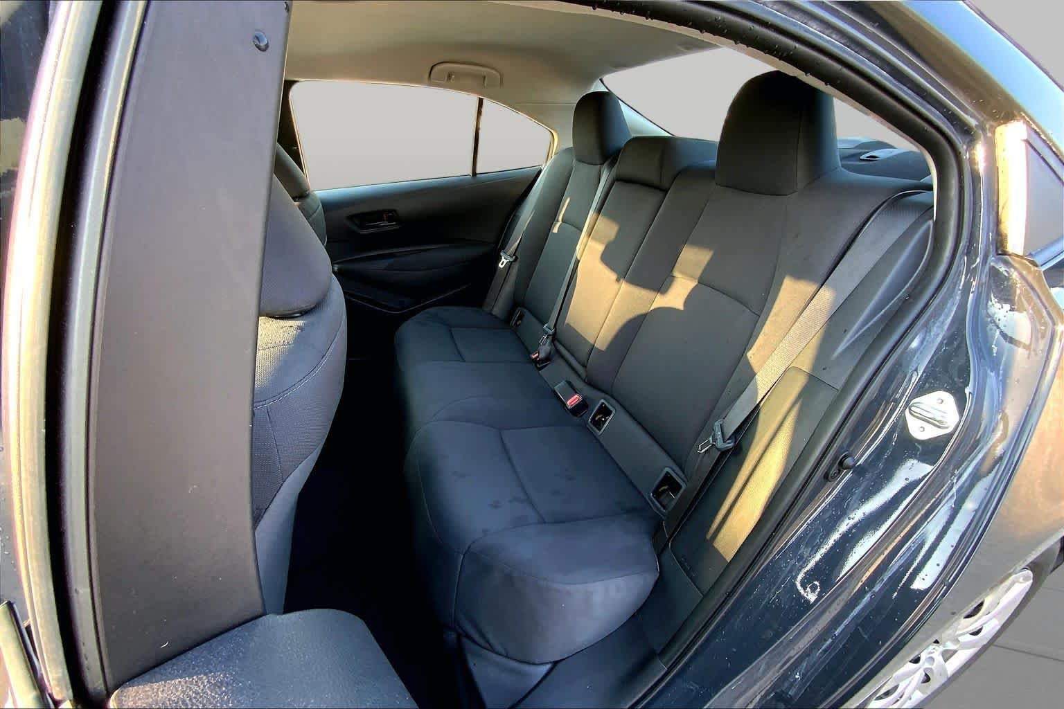 Used 2025 Underground Toyota LE image 21