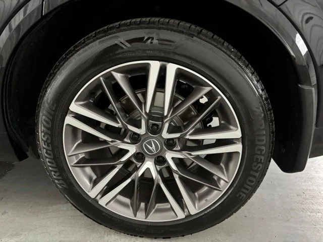 Used 2025 Black Acura Advance Package image 9