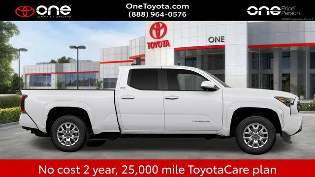 New 2026 White Toyota SR5 image 16