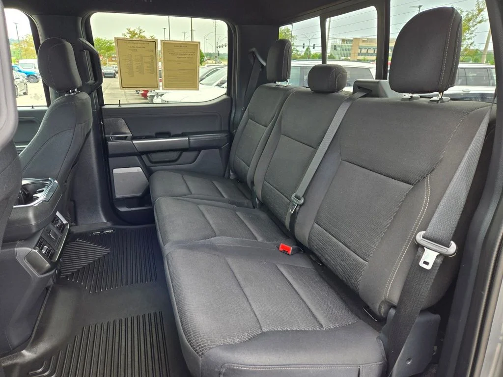 Used 2021 Gray Ford XLT image 27