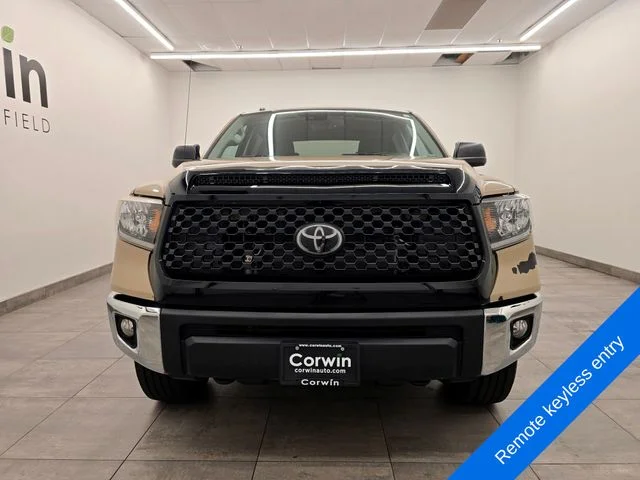 Used 2018 Quicksand Toyota SR5 image 8