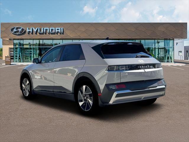 New 2026 Cyber Gray Hyundai SEL image 5