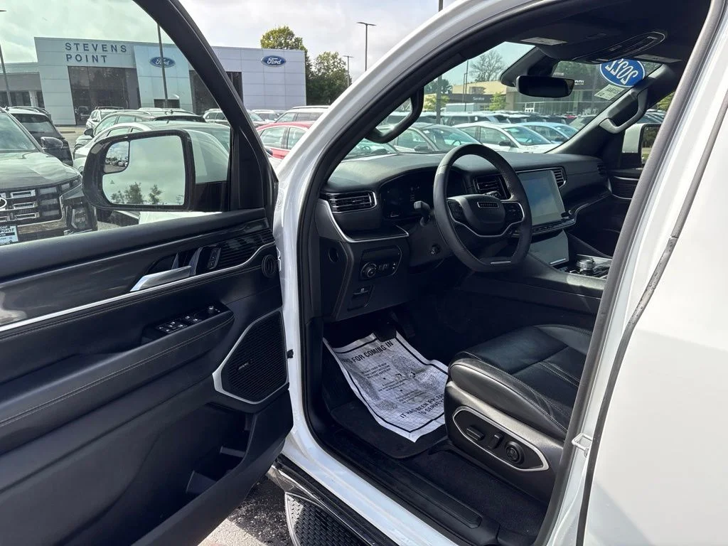 Used 2022 Bright White Clearcoat Jeep Series I image 10