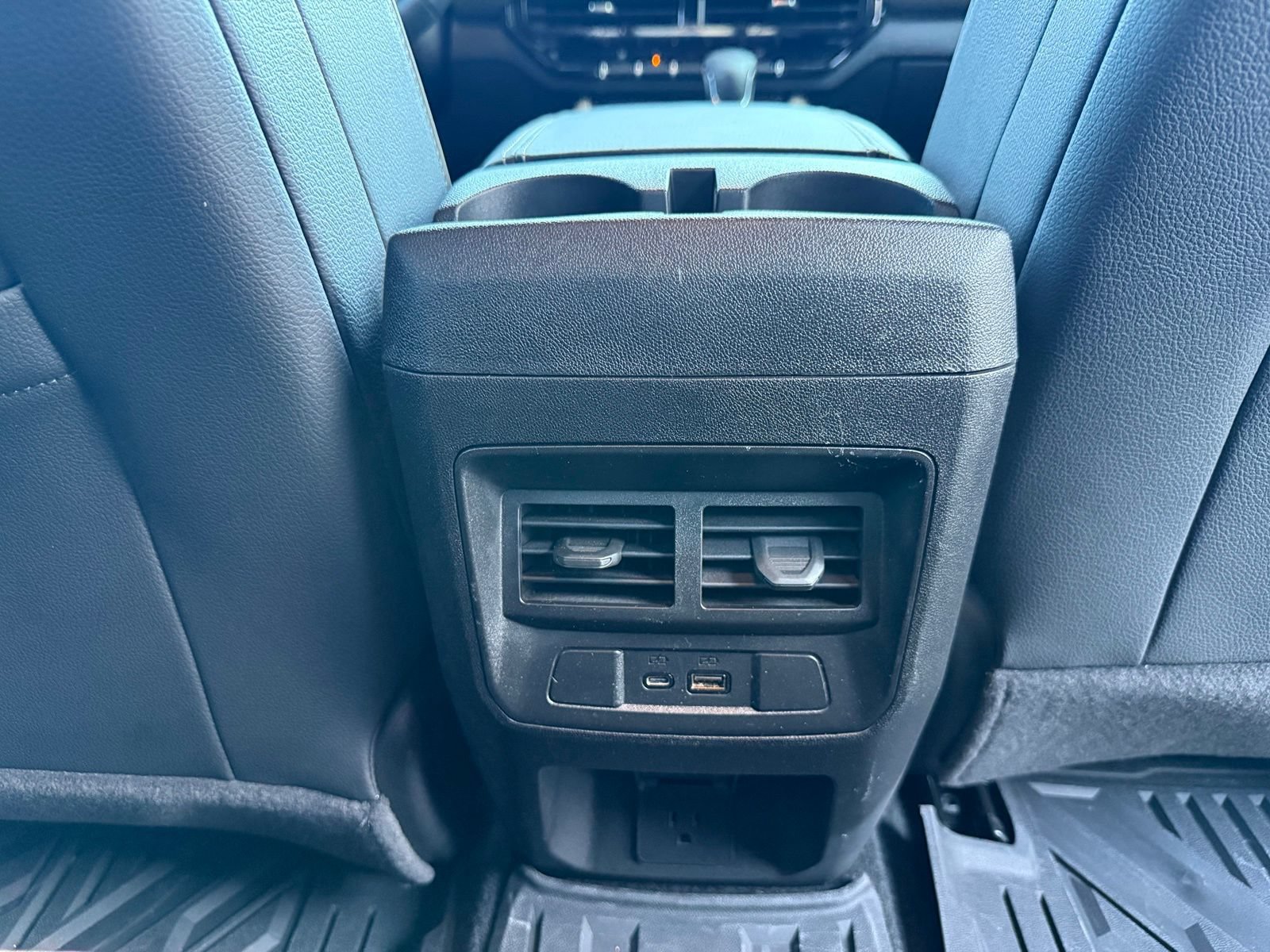 2024 GMC Canyon Denali - Photo 38