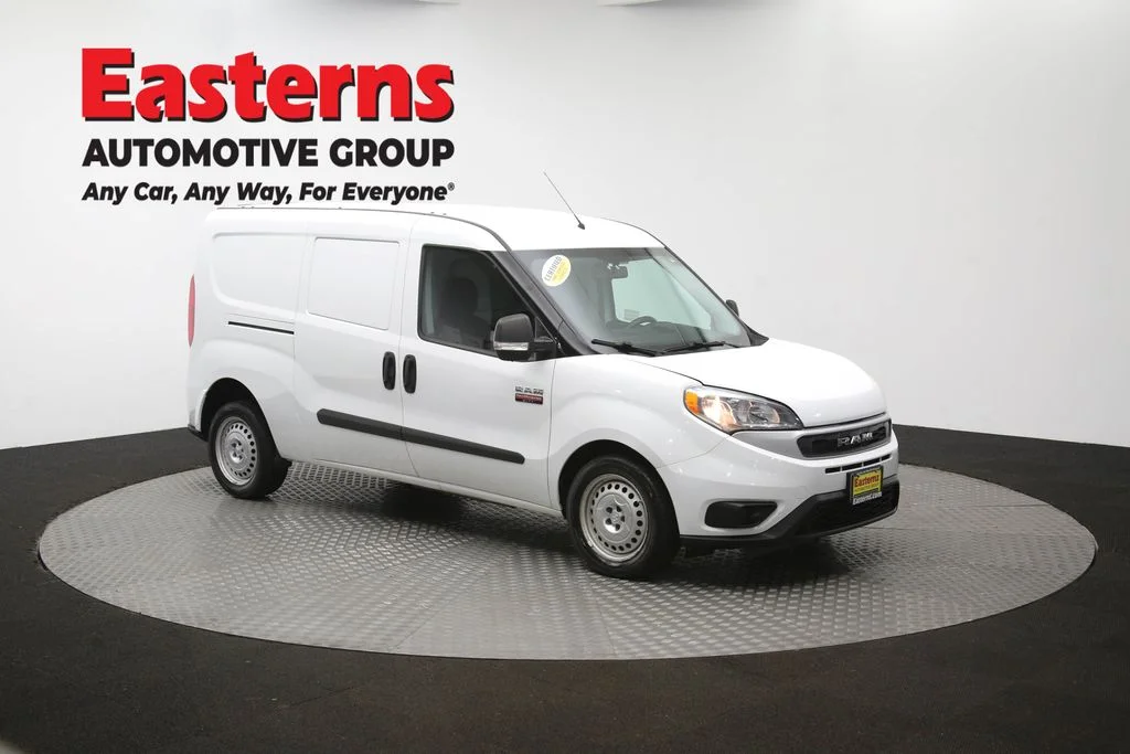 Used 2022 White Ram Base image 46