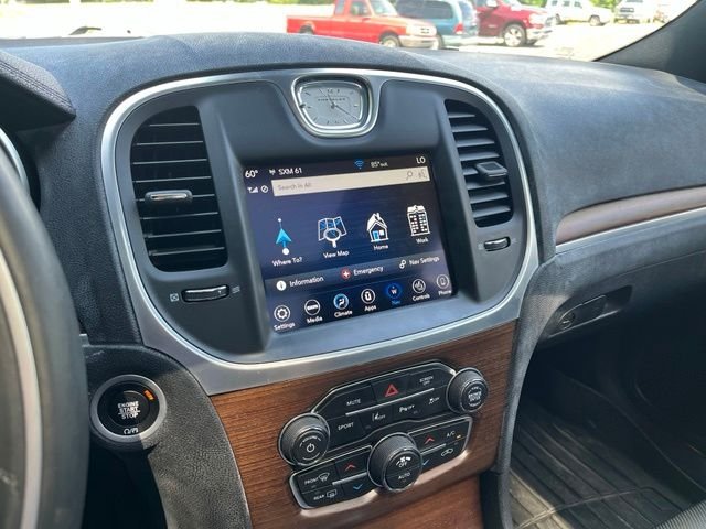 Used 2018 Gloss Black Chrysler C image 15