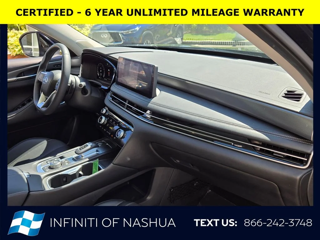 Certified Used 2023 Black INFINITI LUXE image 19
